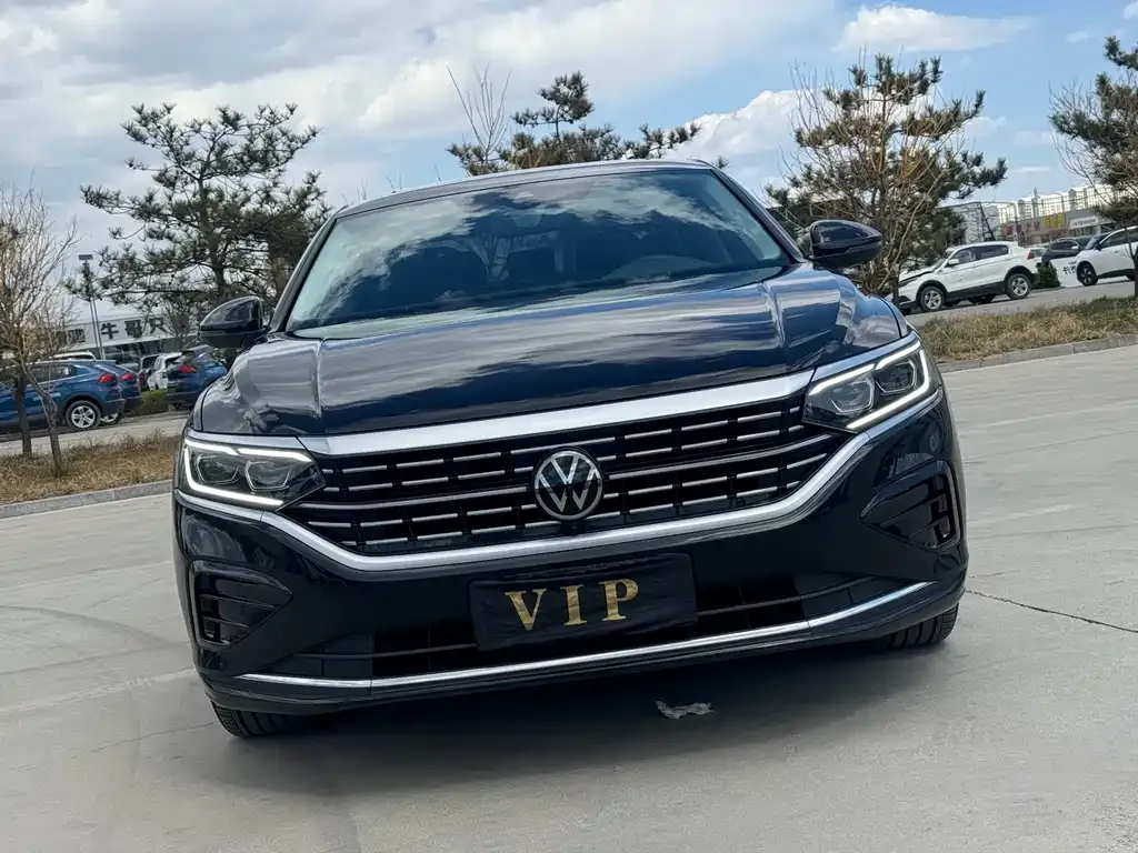 Volkswagen Passat — фото 8
