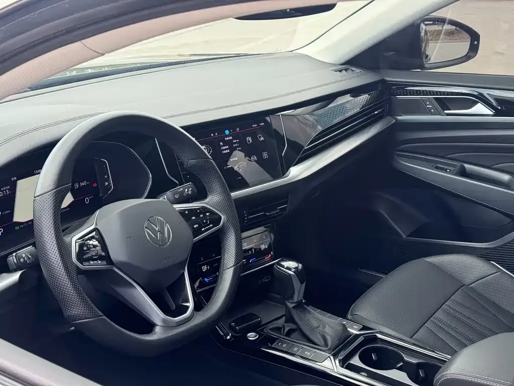Volkswagen Passat — фото 7