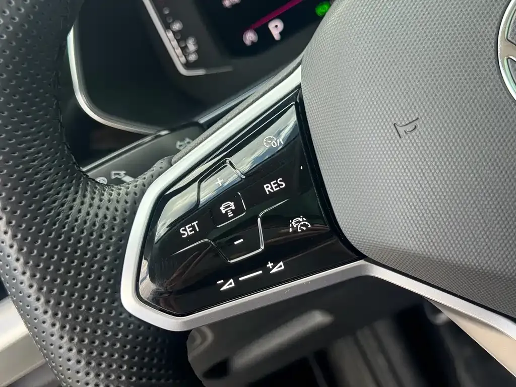 Volkswagen Passat — фото 4