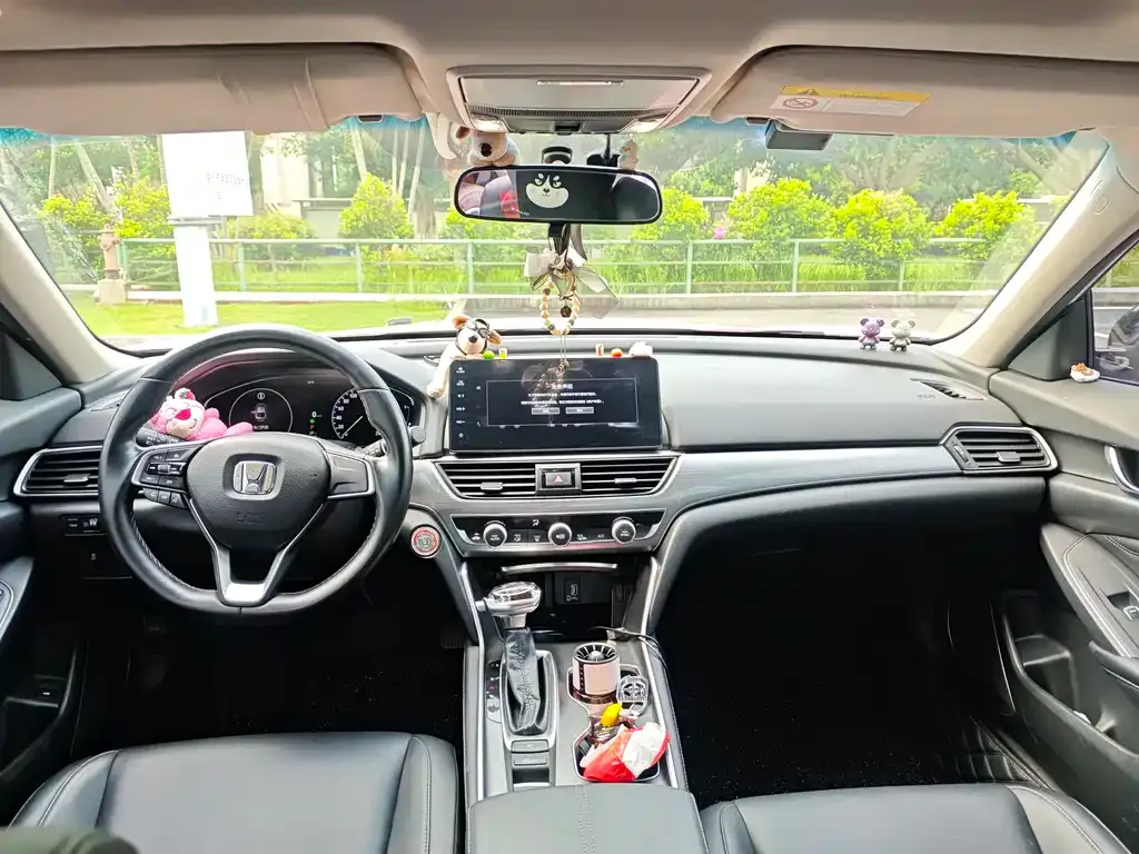 Honda Accord — фото 4