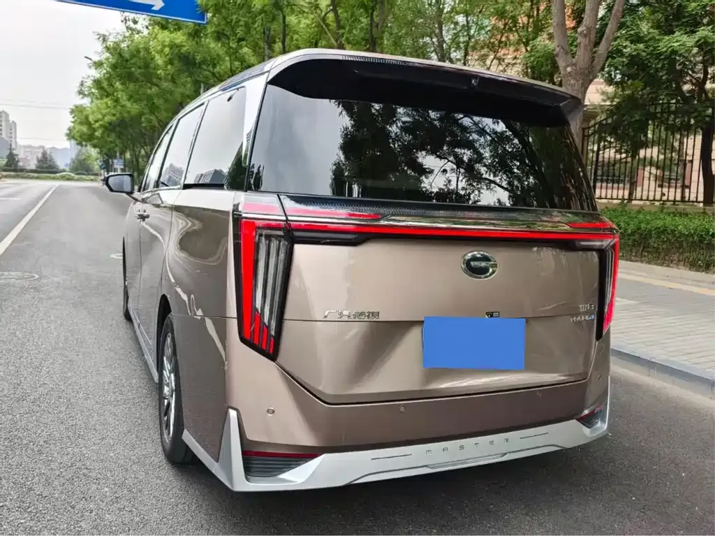 GAC Motor Trumpchi M8 — фото 10
