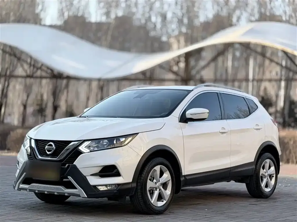Nissan Qashqai — фото 10