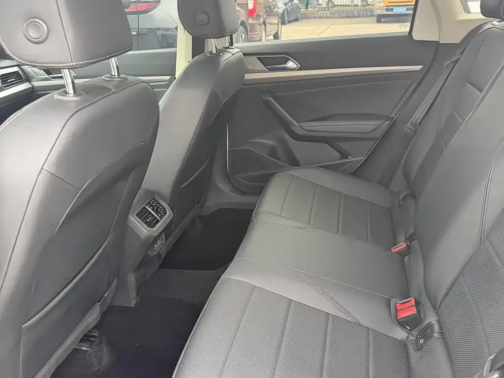 Volkswagen Lavida 2021 из CN, фото 2