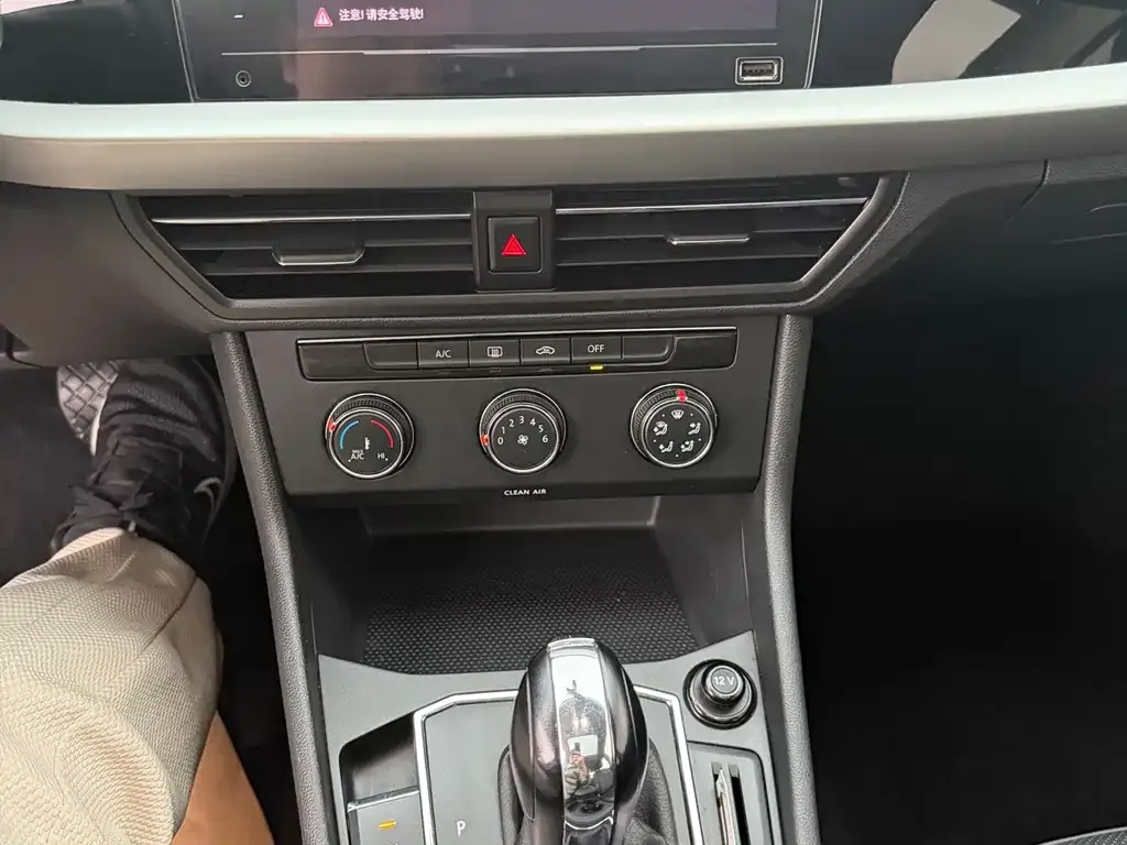 Volkswagen Lavida 2021 из CN, фото 10