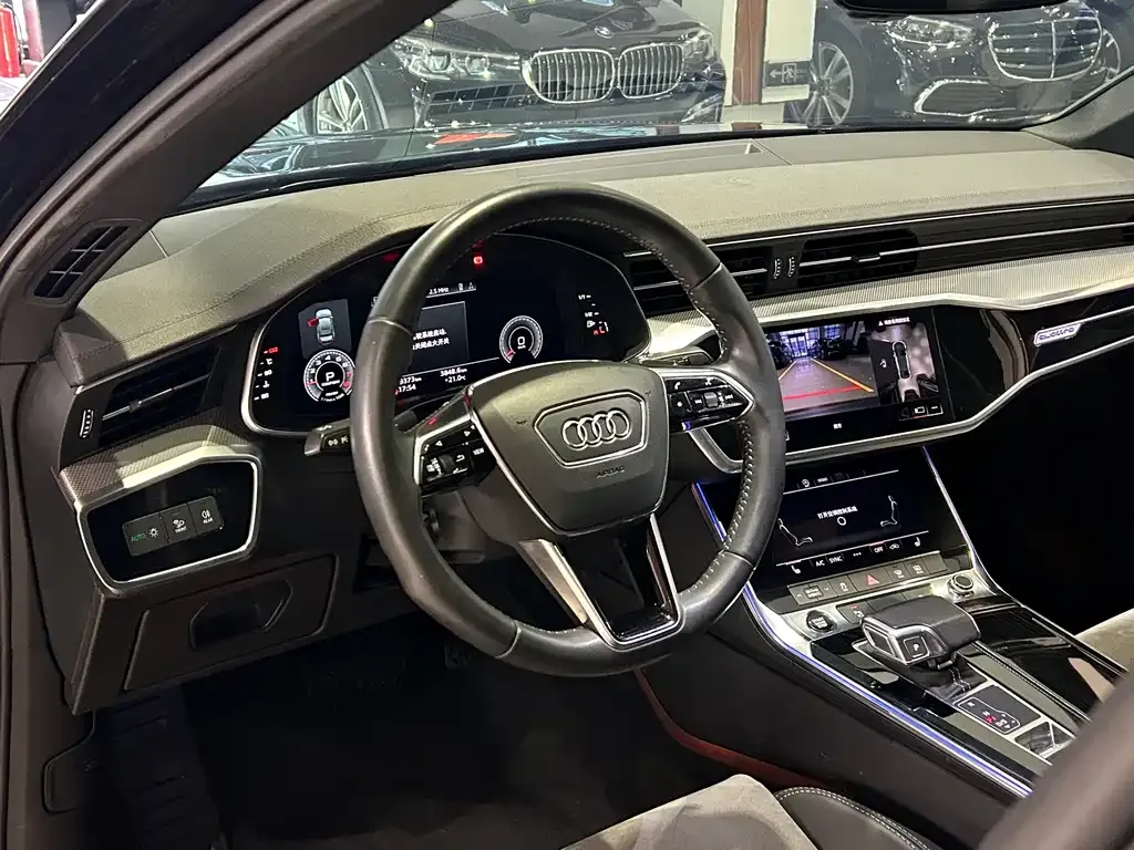 Audi A6L — фото 9