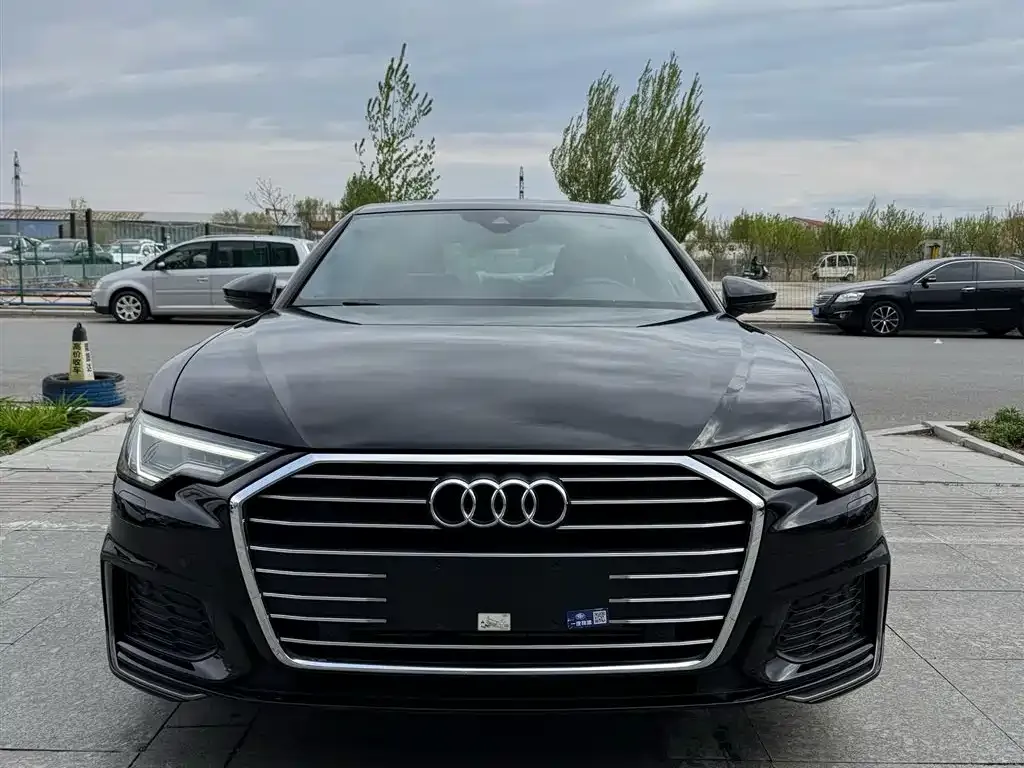 Audi A6L — фото 2