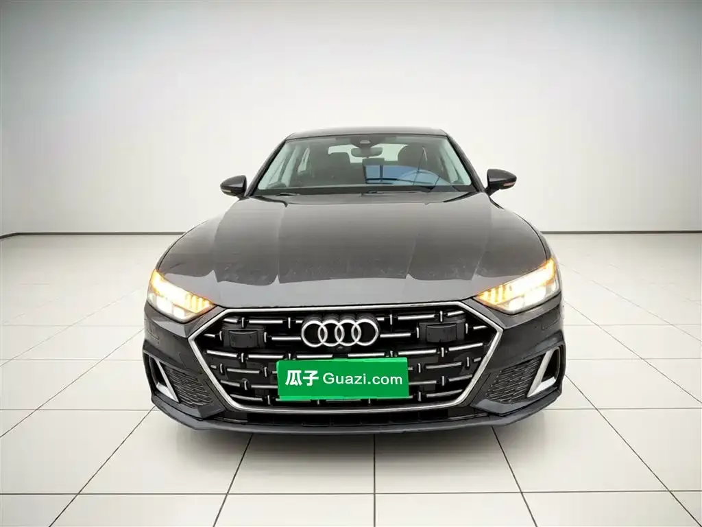 Audi A7L 2024 из CN, фото 4