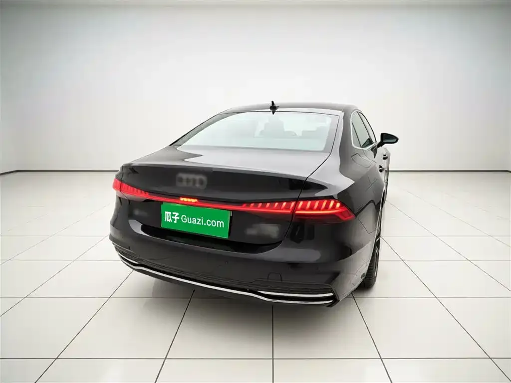 Audi A7L 2024 из CN, фото 3