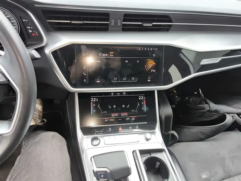 Audi A7L 2024 из CN, фото 6