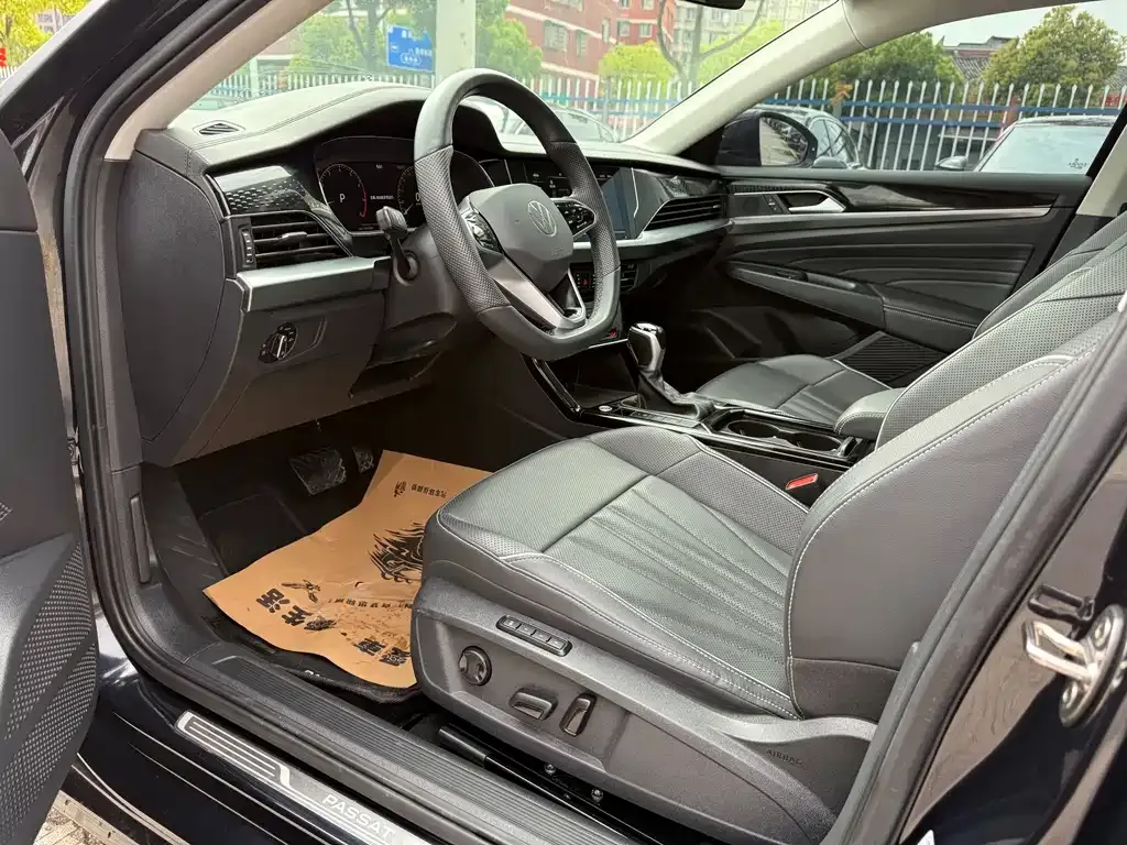 Volkswagen Passat — фото 10