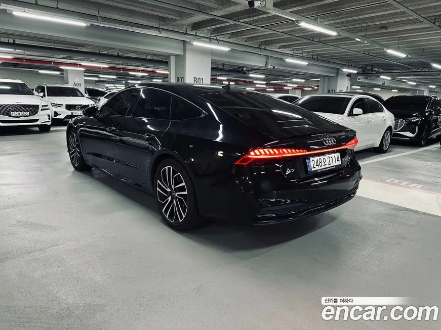Audi A7 — фото 9