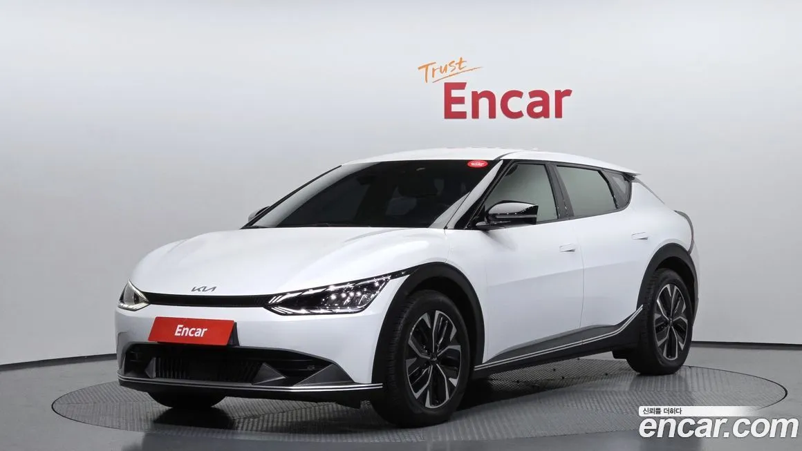 Kia EV6 — фото 1