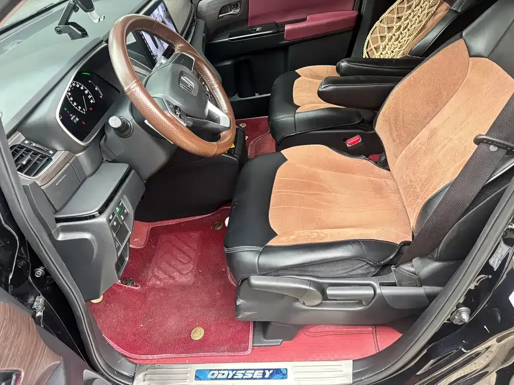 Honda Odyssey — фото 10