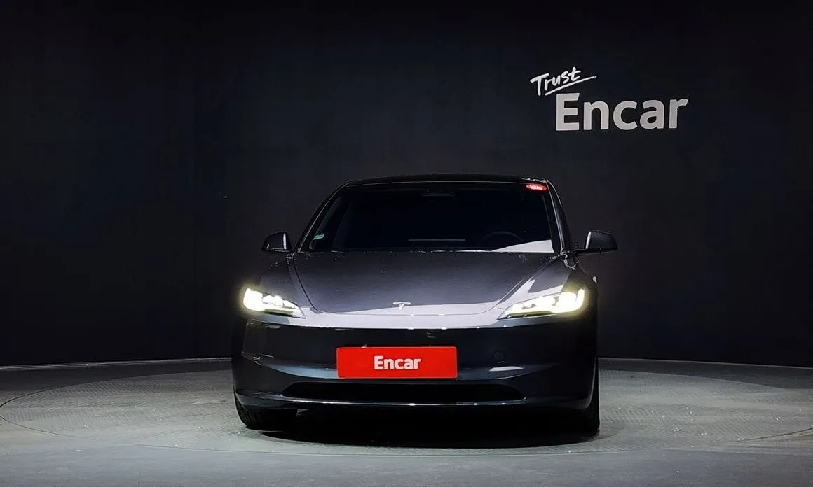 Tesla Model 3 — фото 3