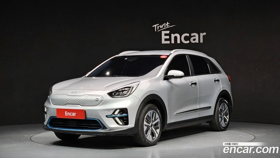 Kia Niro — фото 1
