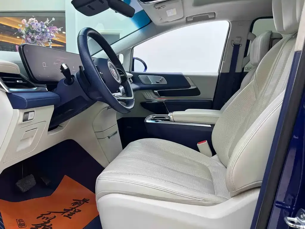 Buick Century 2023 из CN, фото 9