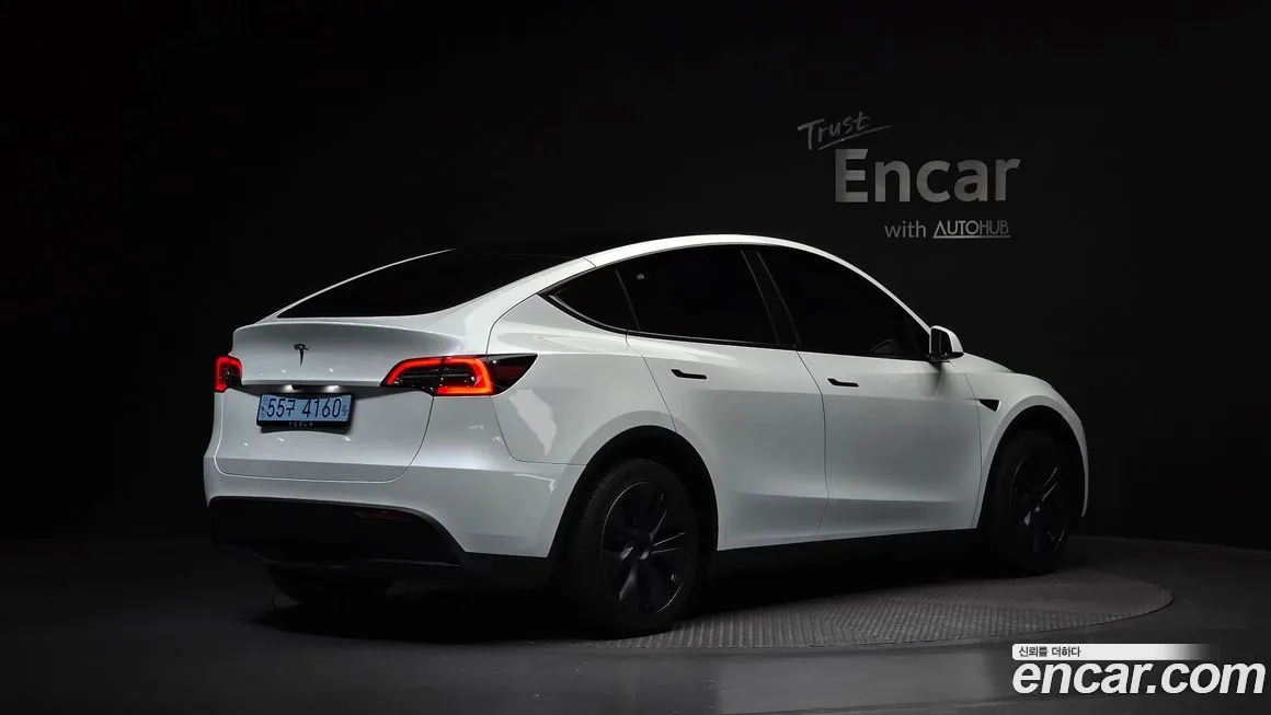 Tesla Model Y — фото 4
