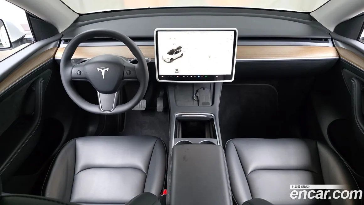 Tesla Model Y — фото 3
