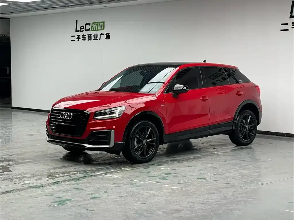 Audi Q2L