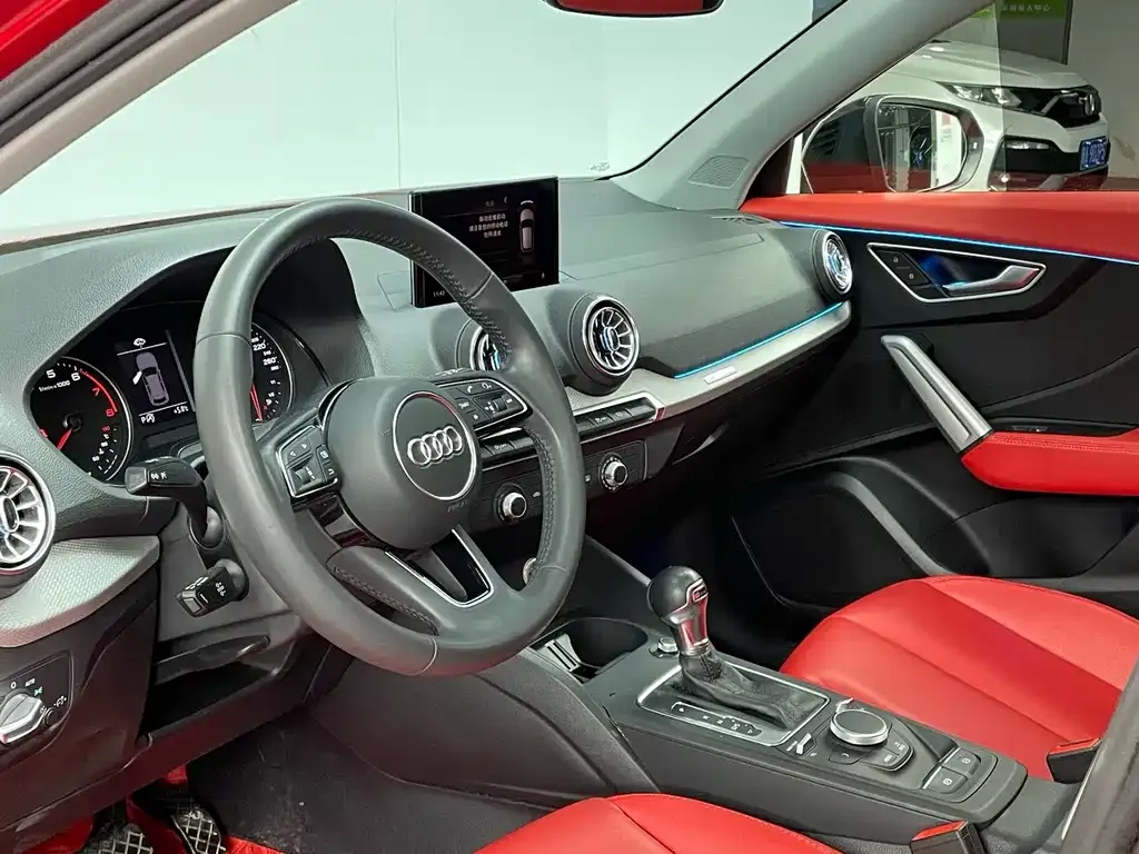 Audi Q2L 2021 из CN, фото 10