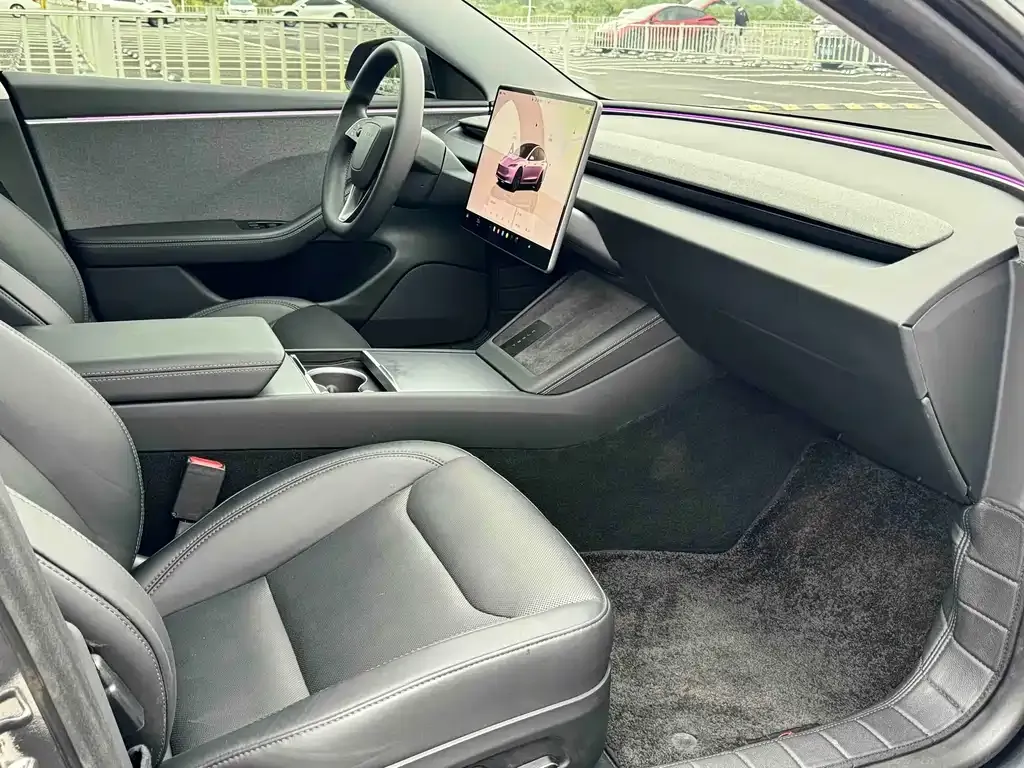 Tesla Model 3 2024 из CN, фото 4