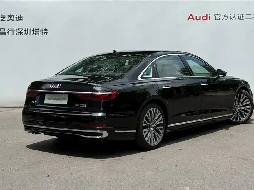 Audi A8 — фото 3