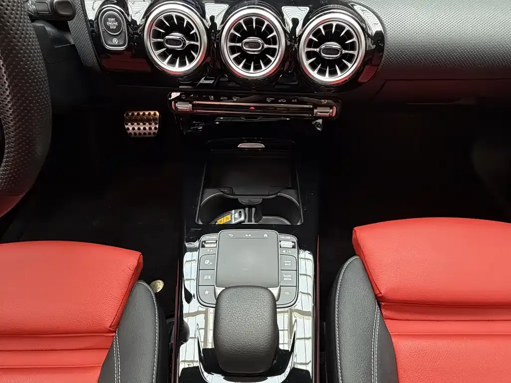 Mercedes-Benz A-Class AMG — фото 6