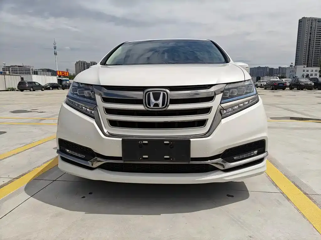 Honda Elysion 2021 из CN, фото 9