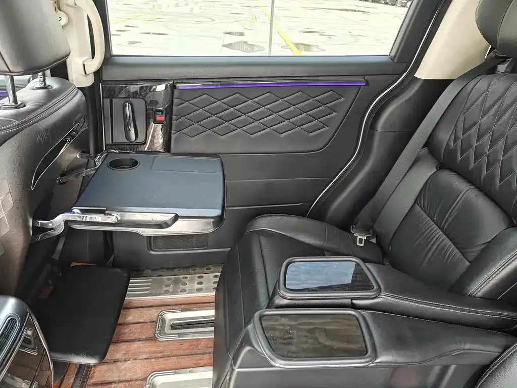 Honda Elysion 2021 из CN, фото 10
