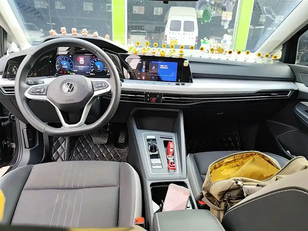 Volkswagen Golf 2022 из CN, фото 2