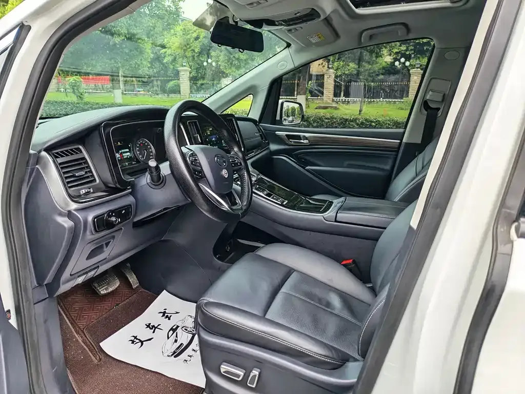 GAC Motor Trumpchi M8 — фото 7