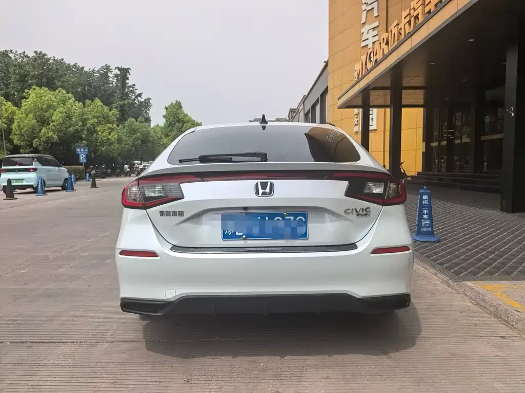 Honda Civic — фото 8