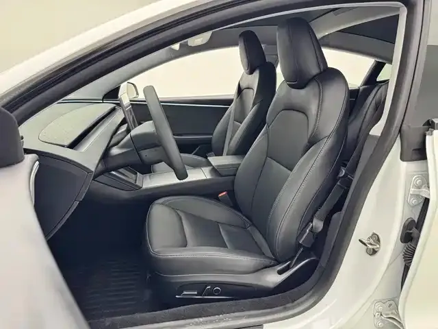 Tesla Model 3 — фото 10