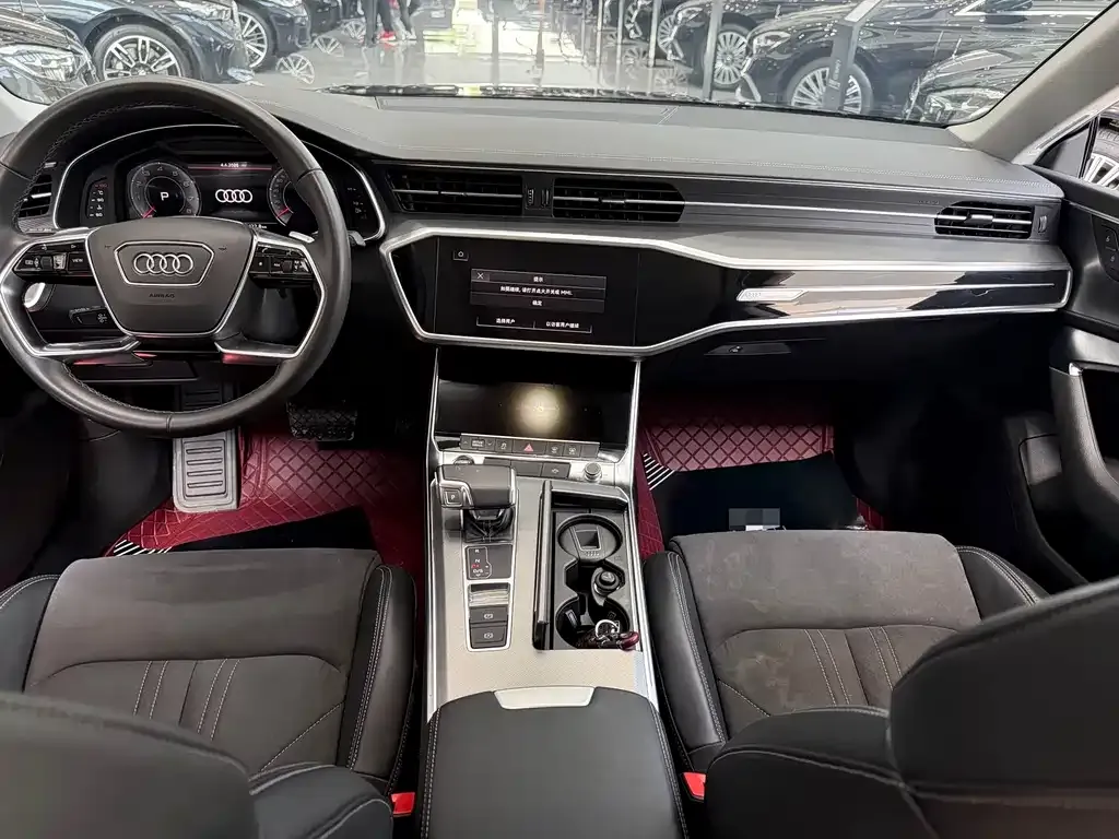 Audi A7L 2024 из CN, фото 2