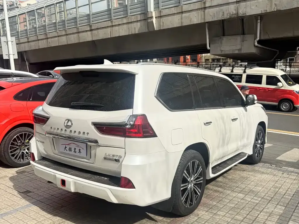 Lexus LX 2022 из CN, фото 7