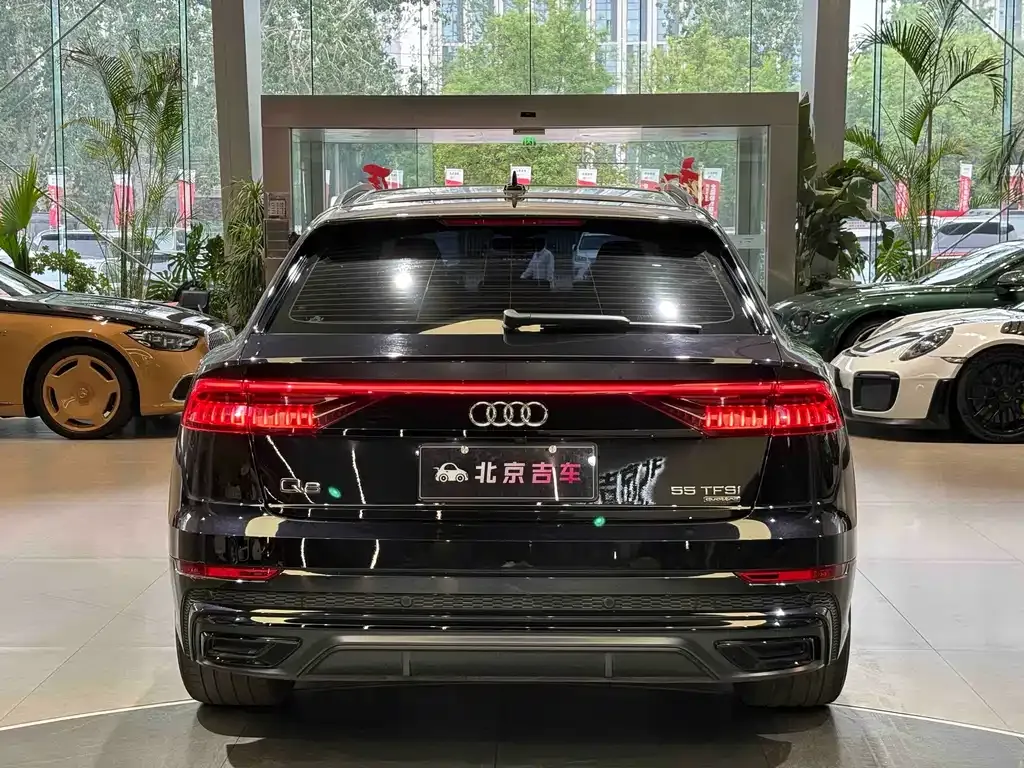 Audi Q8 2021 из CN, фото 8