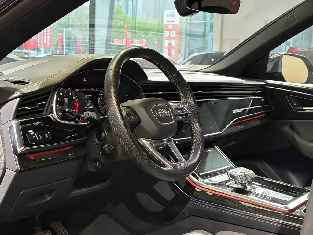 Audi Q8 2021 из CN, фото 6