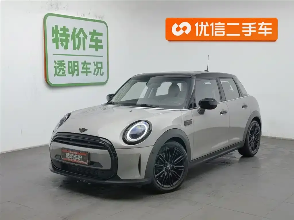 MINI Cooper (3-door)