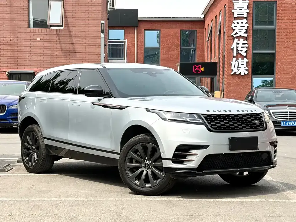 Land Rover Velar — фото 7