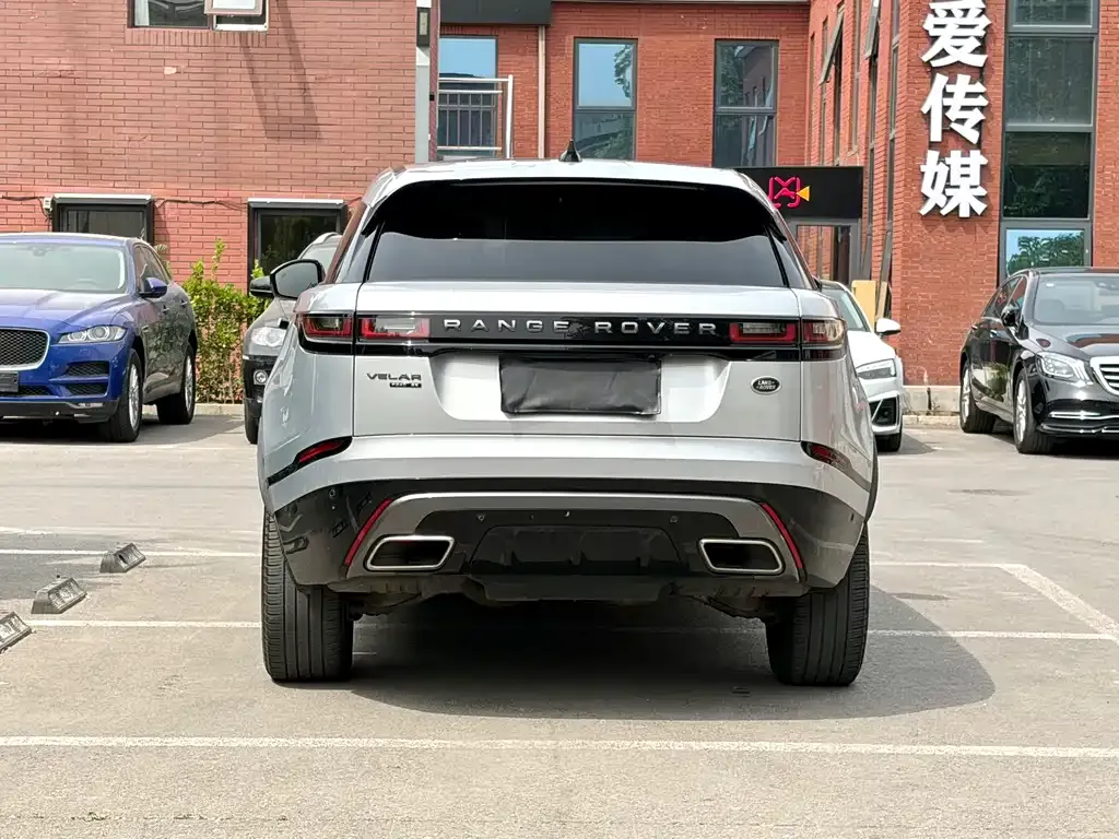 Land Rover Velar — фото 6