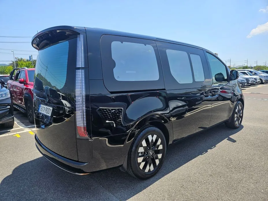 Hyundai Staria 2025 из KR, фото 3