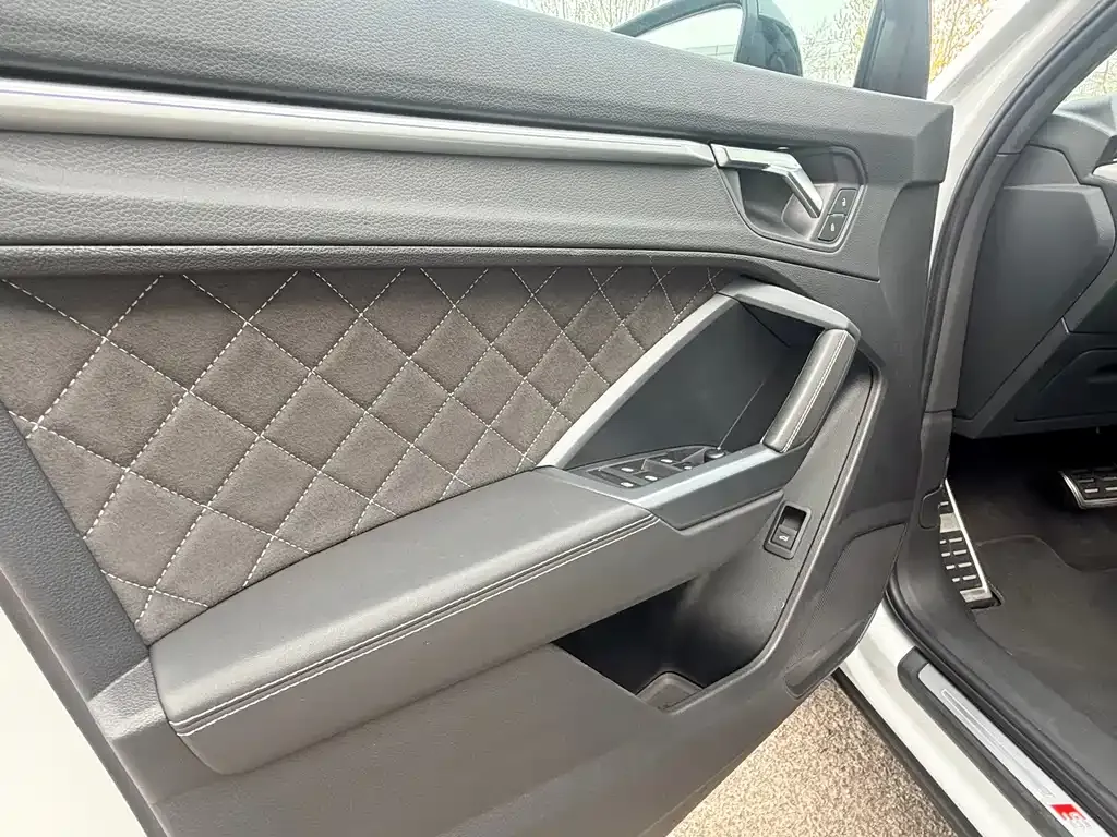 Audi Q3 Sportback — фото 5