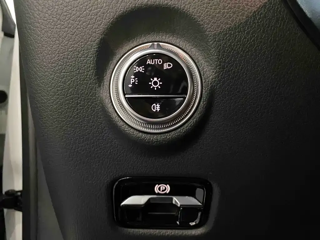 Mercedes-Benz C-Class 2024 из CN, фото 8