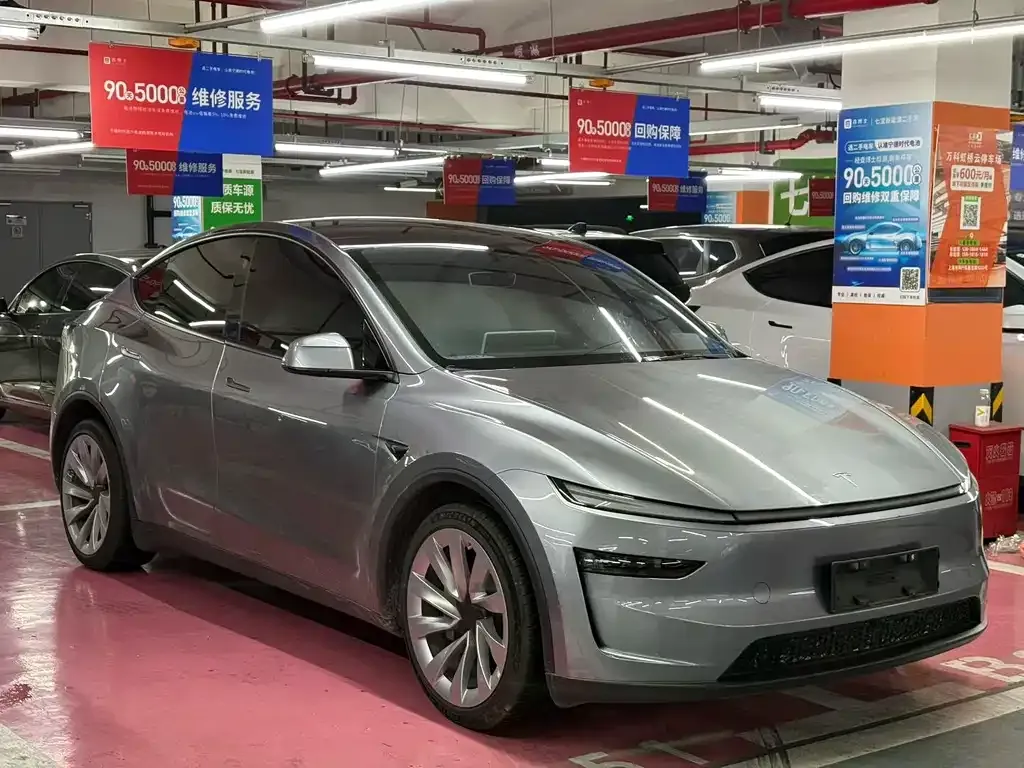 Tesla Model Y — фото 7