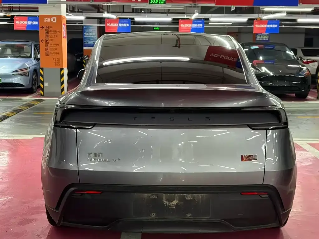 Tesla Model Y — фото 5