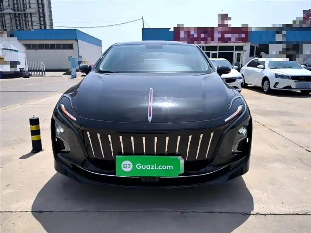 Hongqi E-QM5 — фото 2