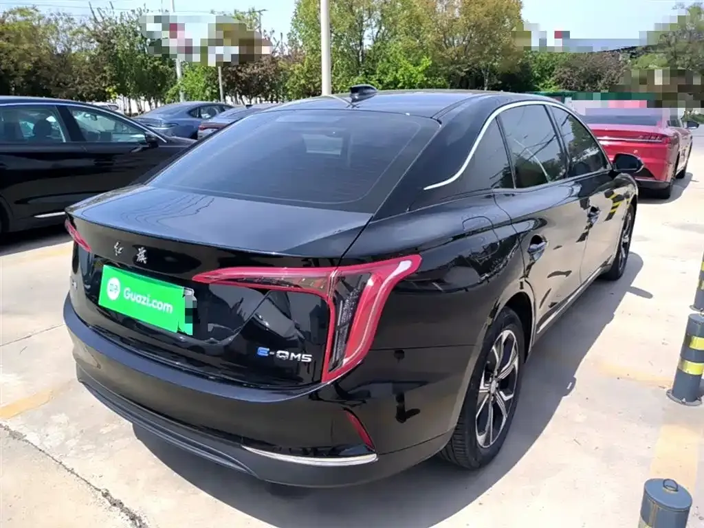 Hongqi E-QM5 — фото 10