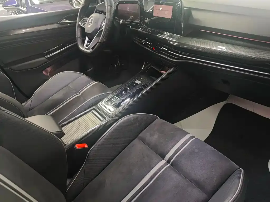 Volkswagen Golf 2021 из CN, фото 4