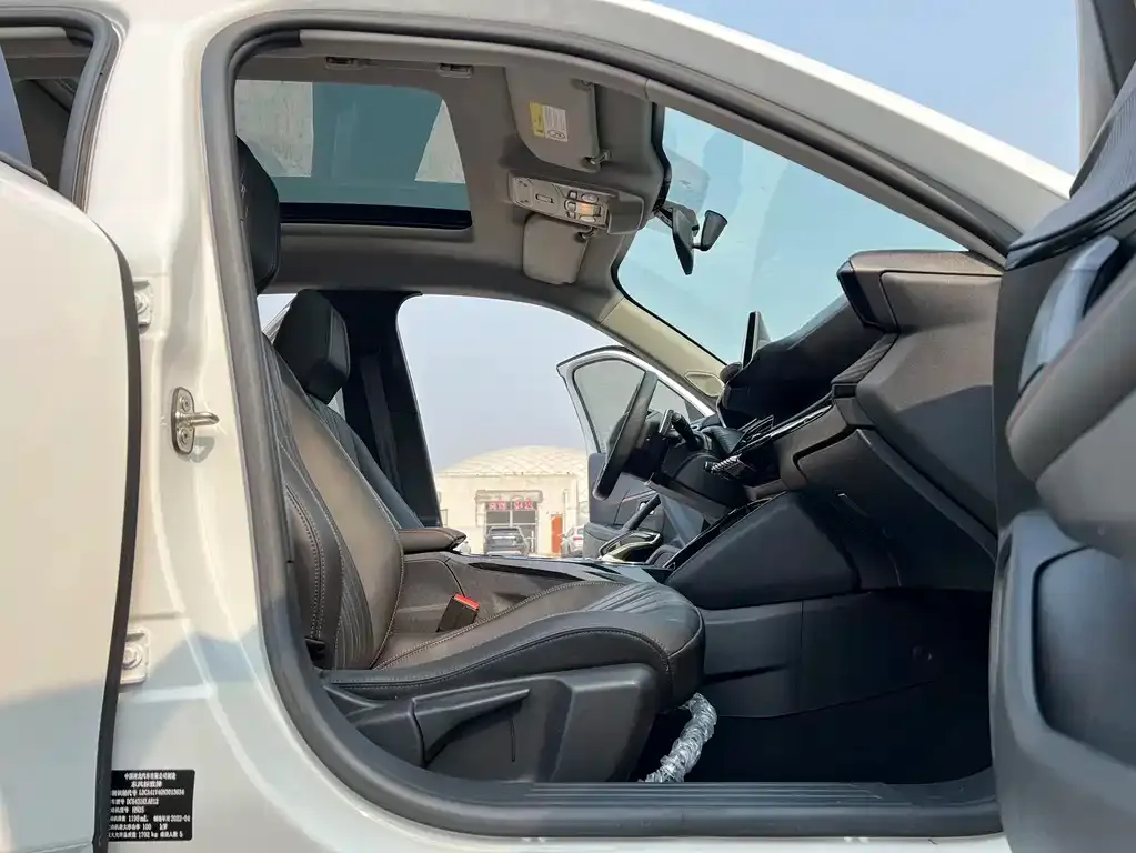 Peugeot 2008 2022 из CN, фото 4