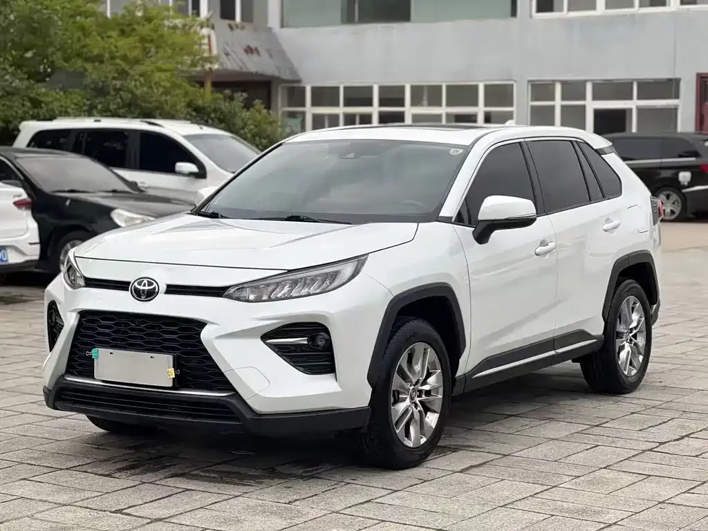 Toyota Wildlander — фото 1